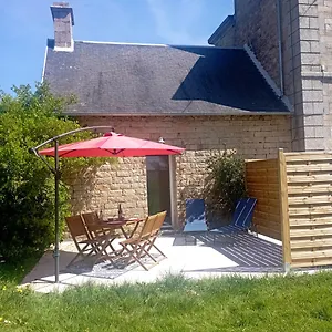  Hébergement de vacances Cosy 3 Etoiles A 25 Mn De La Cote De Granit Rose