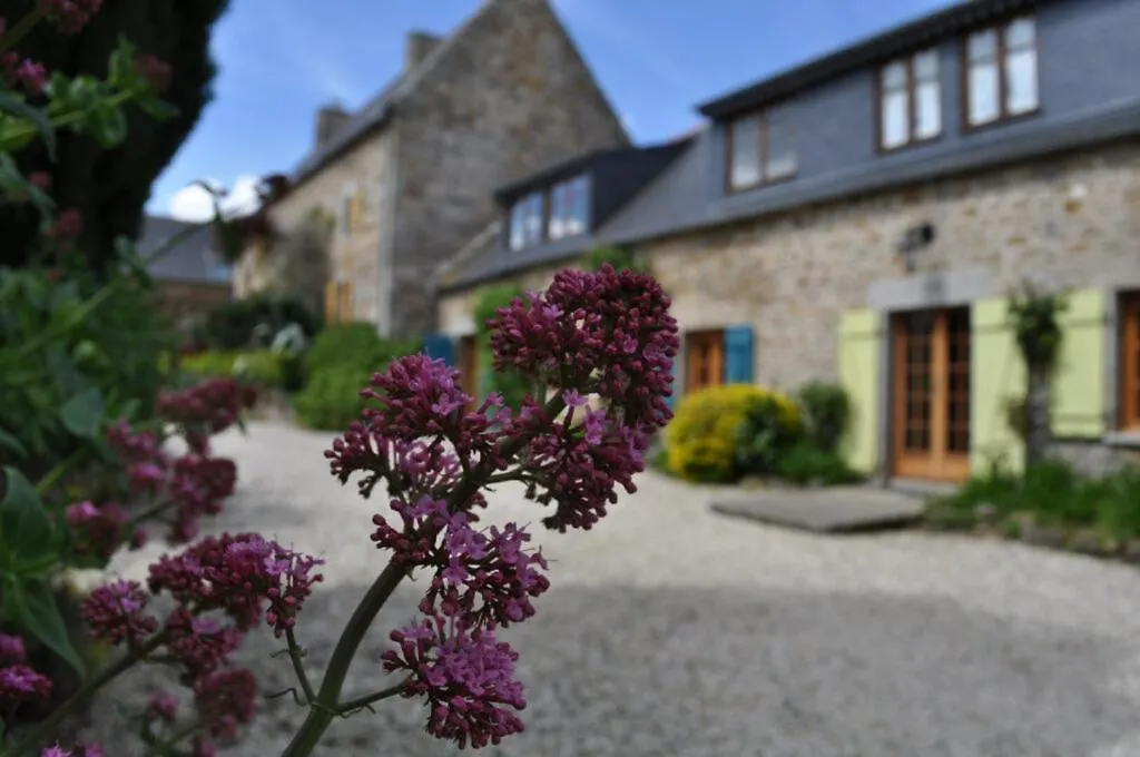 Ti Dour - Gite De Charme A La Campagne - Cote De Granit Rose Begard 0*,  France